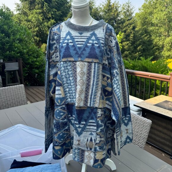 Vintage Express oversized sweater in a bold mixed geometric pattern. Features pa - Picture 1 of 5